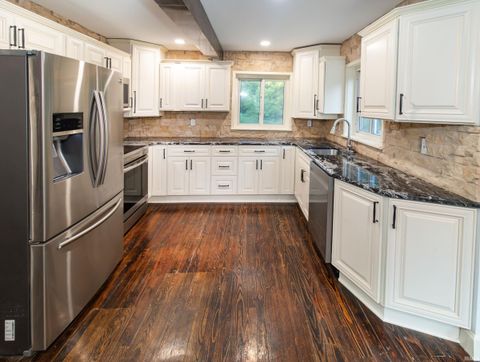 Tiny photo for 9325 Baumgart Road, Evansville, IN 47725 (MLS # 202612392)