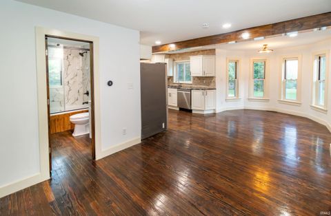 Tiny photo for 9325 Baumgart Road, Evansville, IN 47725 (MLS # 202612392)