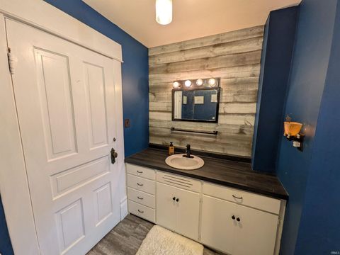 Tiny photo for 15 E main Street, Rossville, IN 46065 (MLS # 202608659)