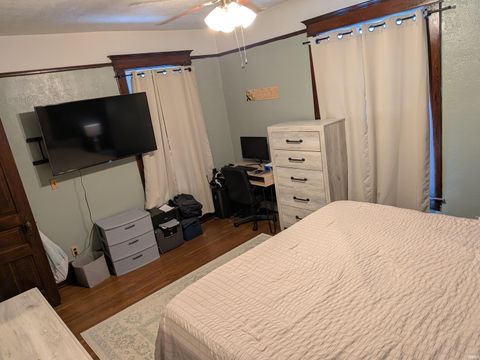 Tiny photo for 15 E main Street, Rossville, IN 46065 (MLS # 202608659)