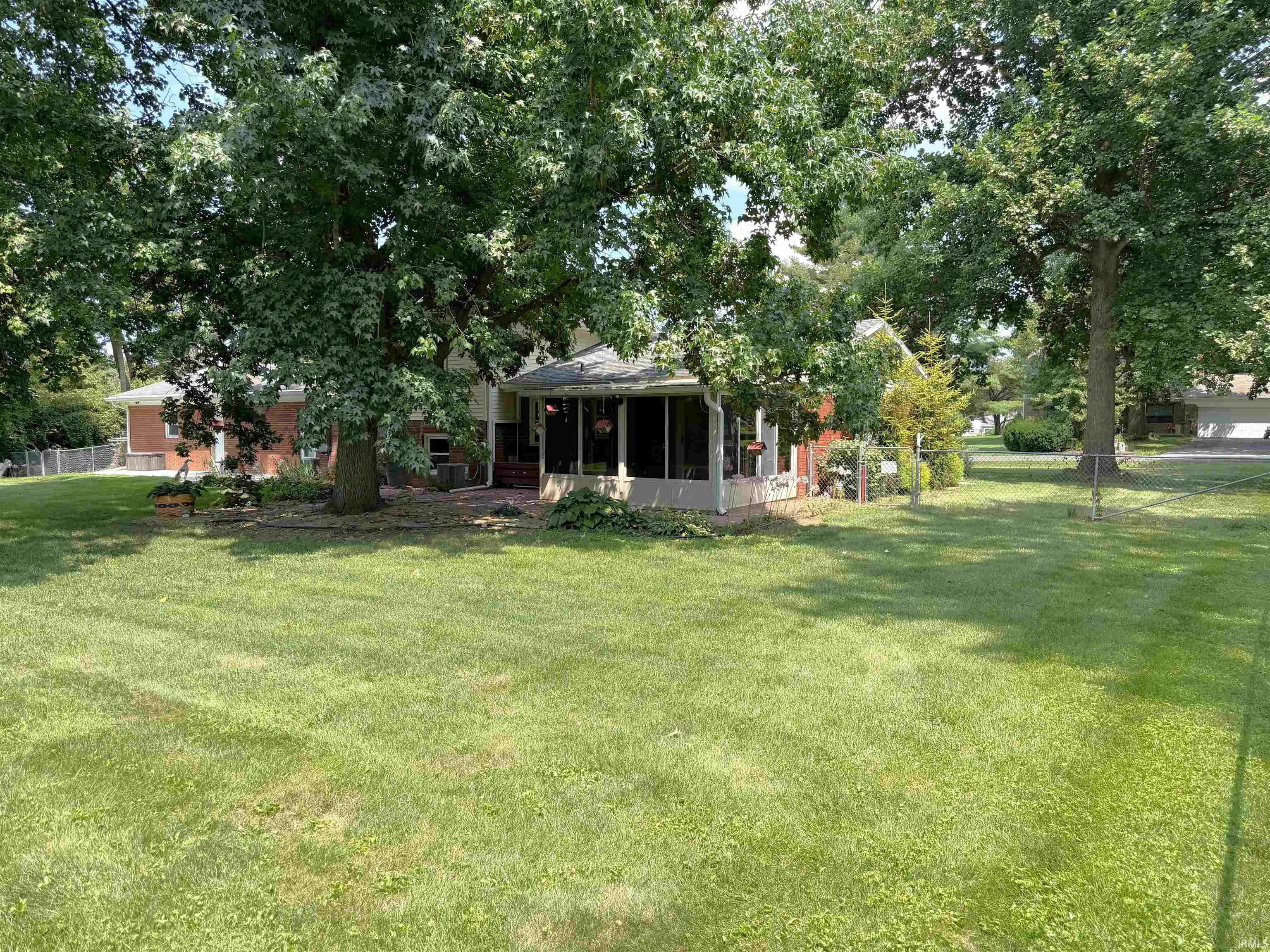 345 N Pleasant Run
