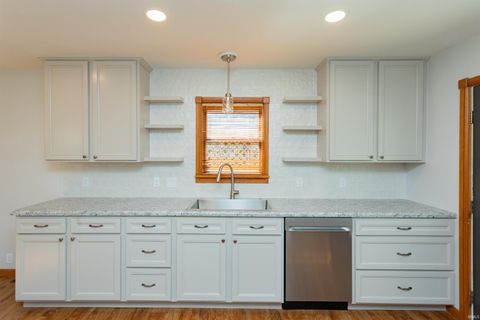 Tiny photo for 1903 Jackson Street, Lafayette, IN 47904 (MLS # 202614535)