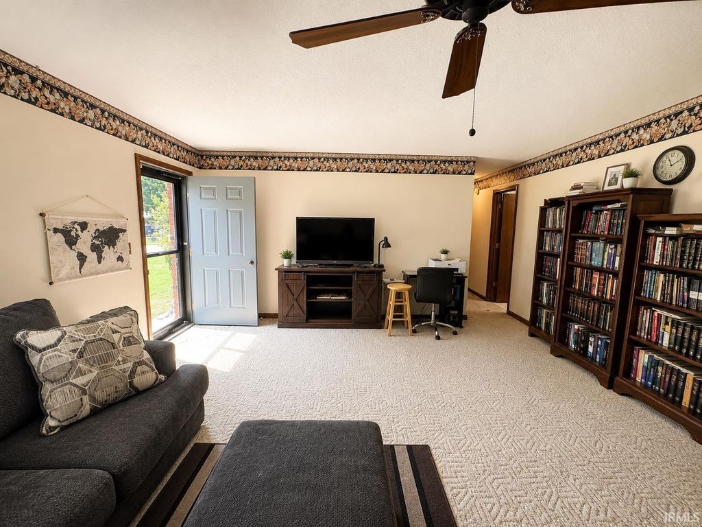Photo of 104 N Brandywine Court, Salem, IN 47167 (MLS # 202626138)