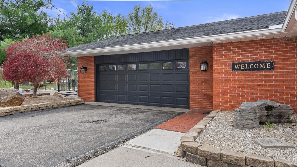 Photo of 2754 US HWY 50 E, Bedford, IN 47421 (MLS # 202612173)