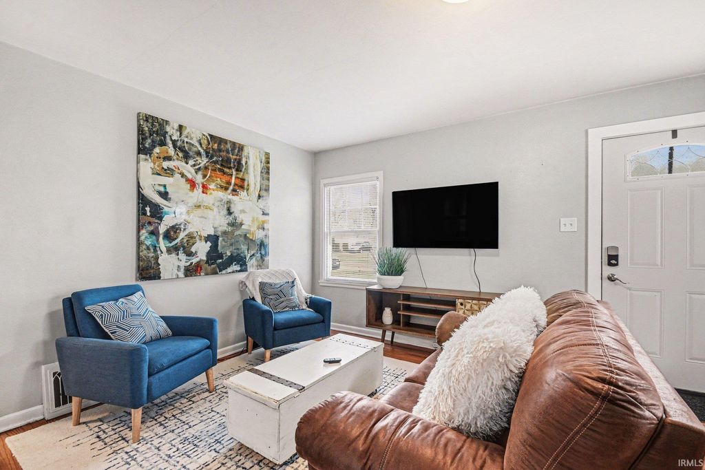 Photo of 1430 Sorin Street, South Bend, IN 46617 (MLS # 202609833)