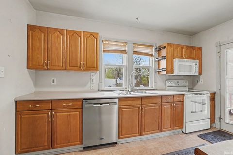 Tiny photo for 190 S Shore Drive, Elkhart, IN 46516 (MLS # 202610889)