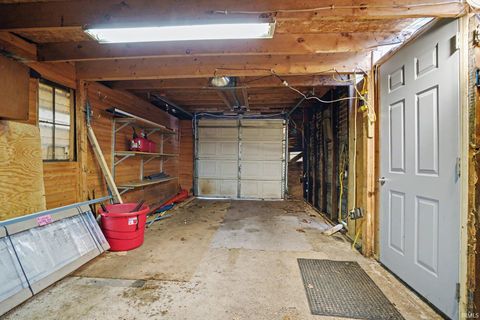 Tiny photo for 190 S Shore Drive, Elkhart, IN 46516 (MLS # 202610889)