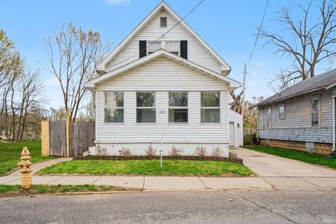 Tiny photo for 190 S Shore Drive, Elkhart, IN 46516 (MLS # 202610889)