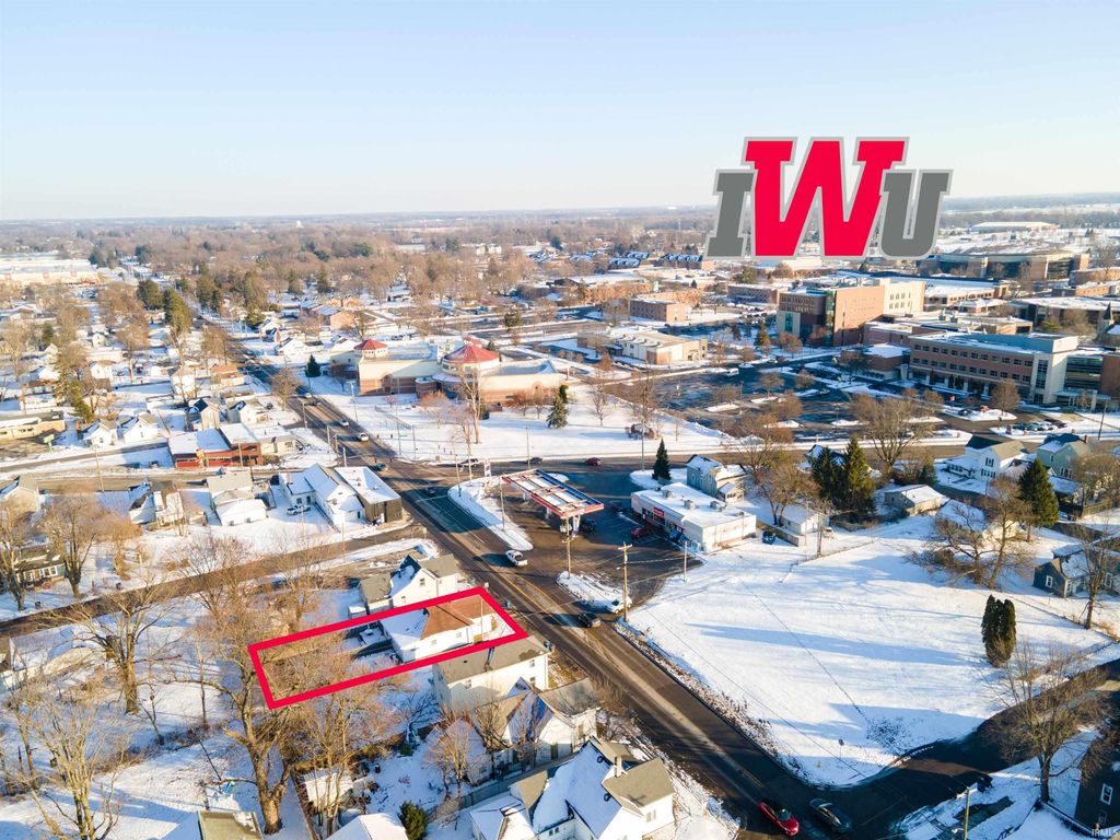 Photo of 212 W 38th Street, Marion, IN 46953 (MLS # 202549190)