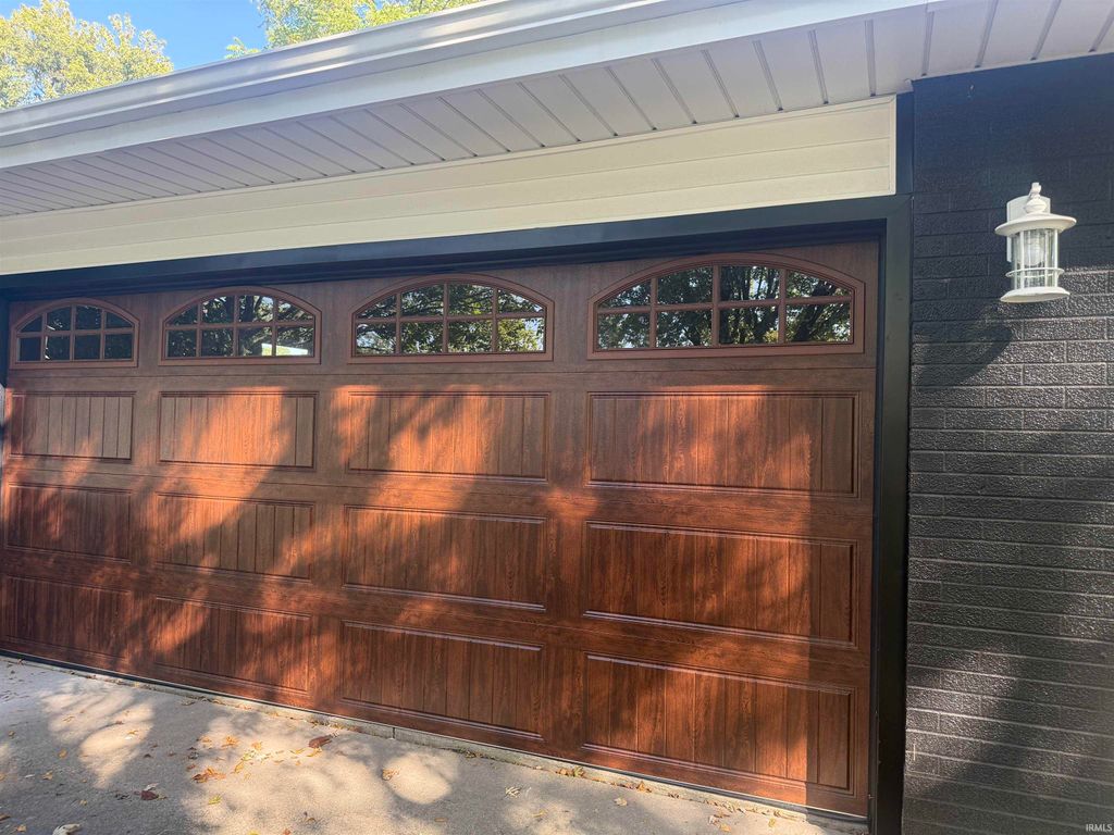 Photo of 1208 N Mulberry Street, Hartford City, IN 47348 (MLS # 202540888)