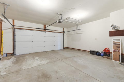 Tiny photo for 14130 Whittern Road, Monroeville, IN 46773 (MLS # 202642078)