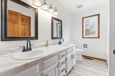 Tiny photo for 14130 Whittern Road, Monroeville, IN 46773 (MLS # 202642078)