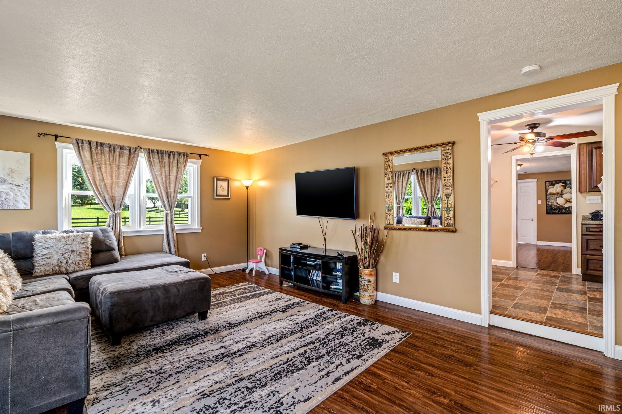 Rockville, Indiana 47872, United States, 3 Bedrooms Bedrooms, ,2 BathroomsBathrooms,Residential,Pending,32629