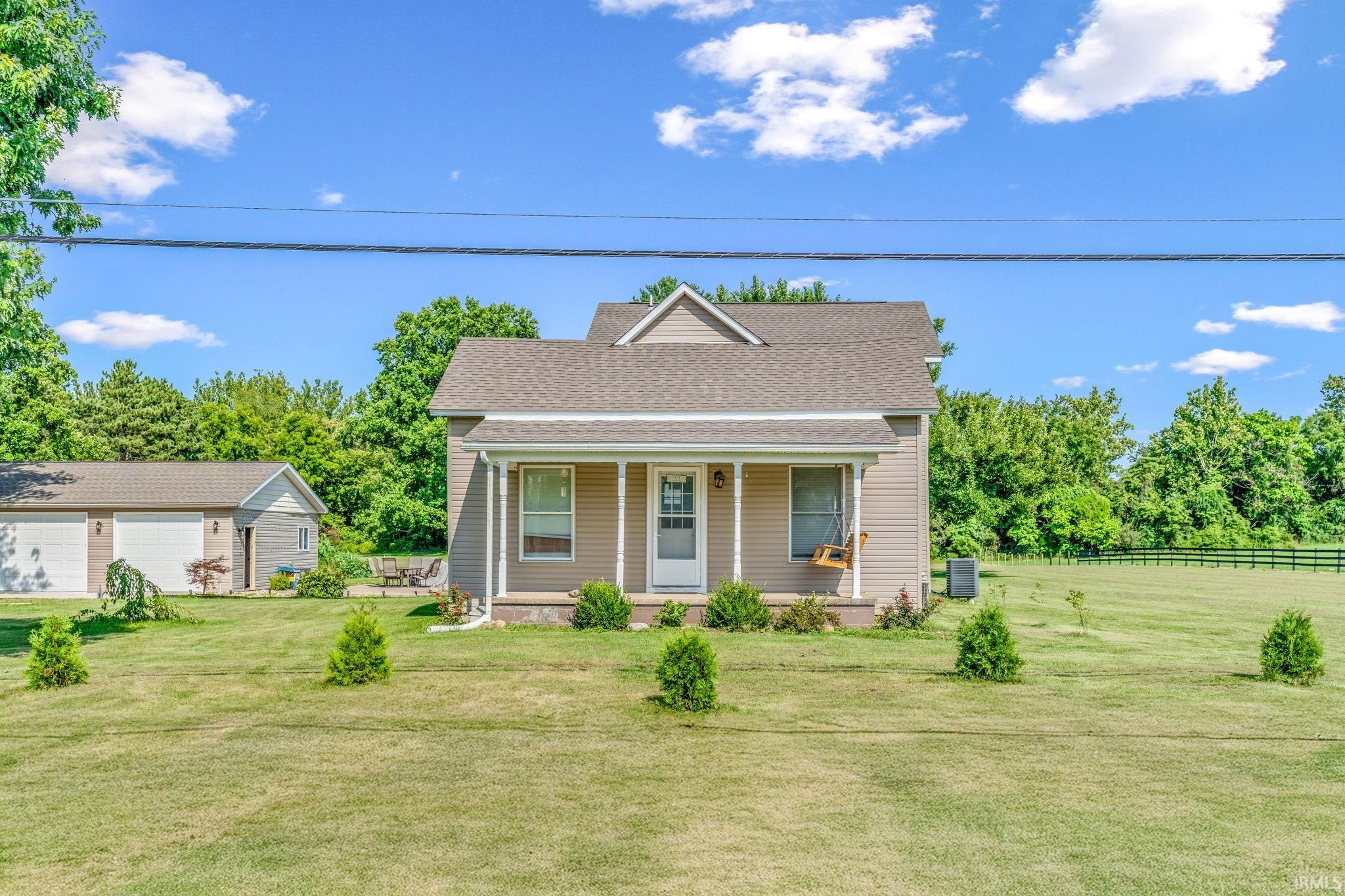 Rockville, Indiana 47872, United States, 3 Bedrooms Bedrooms, ,2 BathroomsBathrooms,Residential,Pending,32629