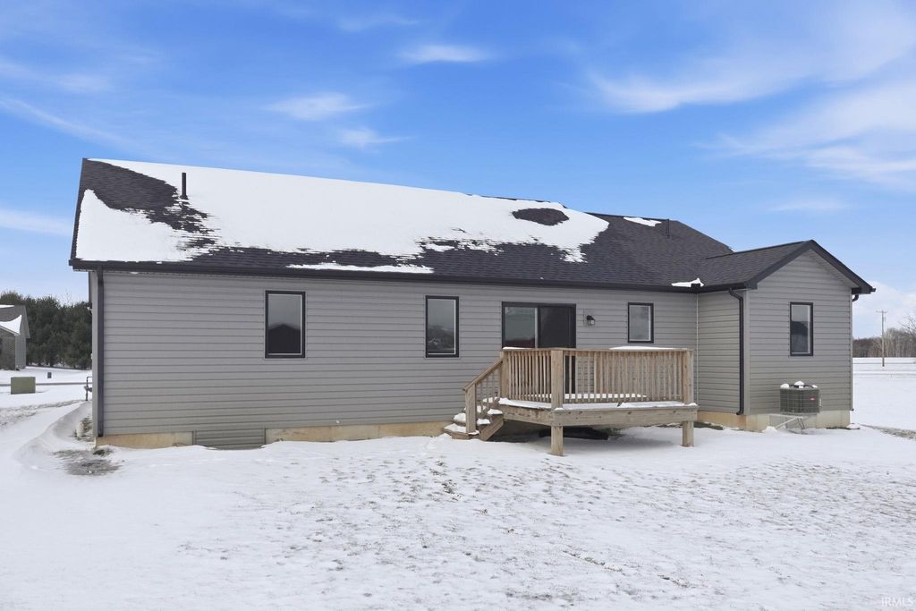 Photo of 4938 N Cranbrook Road, North Webster, IN 46555 (MLS # 202606284)