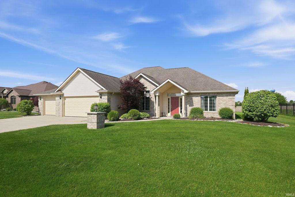 Photo of 403 Steeplechase Drive, Auburn, IN 46706 (MLS # 202619260)