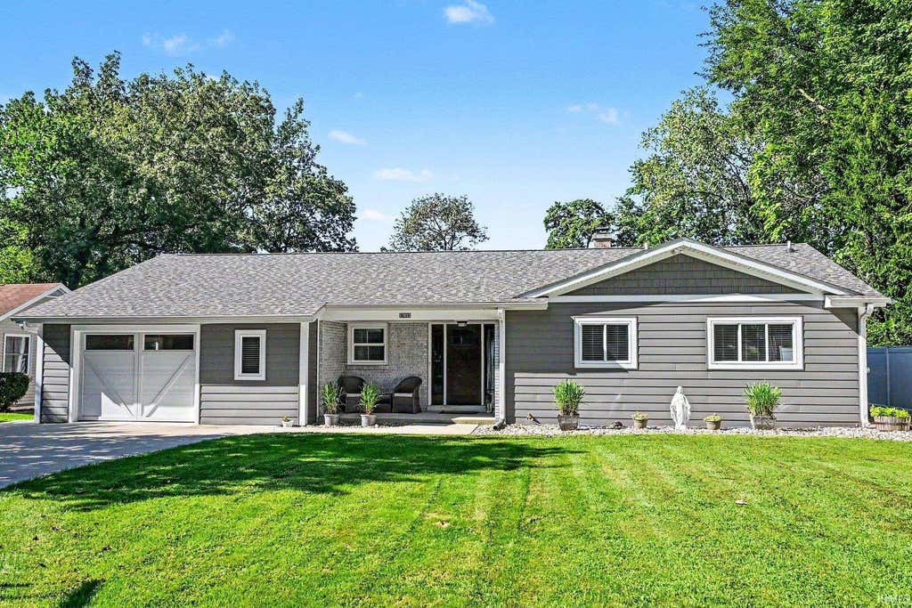 Photo of 67855 Lake Trail, Lakeville, IN 46536 (MLS # 202634782)