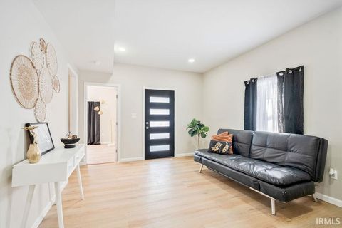 Tiny photo for 1525 N BUCKEYE Street, Kokomo, IN 46901 (MLS # 202602786)