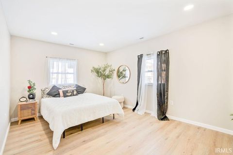 Tiny photo for 1525 N BUCKEYE Street, Kokomo, IN 46901 (MLS # 202602786)