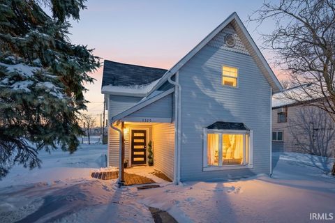 Photo of 1525 N BUCKEYE Street, Kokomo, IN 46901 (MLS # 202602786)