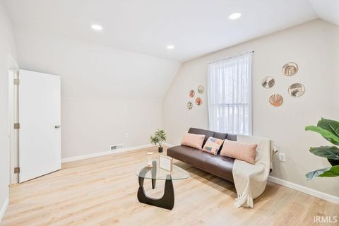 Tiny photo for 1525 N BUCKEYE Street, Kokomo, IN 46901 (MLS # 202602786)