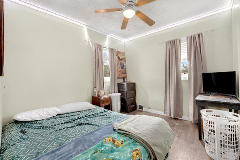 Tiny photo for 1605 E Clark Street, Warsaw, IN 46580 (MLS # 202607566)