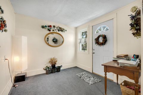 Tiny photo for 1605 E Clark Street, Warsaw, IN 46580 (MLS # 202607566)