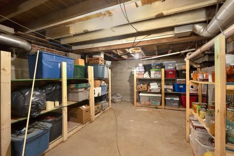 Tiny photo for 1605 E Clark Street, Warsaw, IN 46580 (MLS # 202607566)
