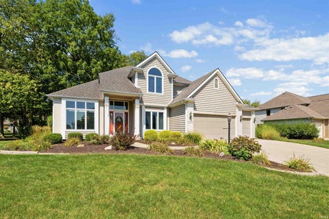Photo of 13207 Hammerhill Way, Fort Wayne, IN 46845 (MLS # 202636427)