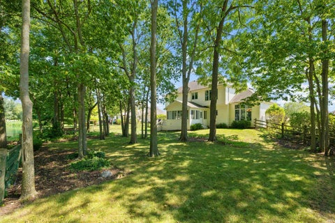 Tiny photo for 13207 Hammerhill Way, Fort Wayne, IN 46845 (MLS # 202636427)