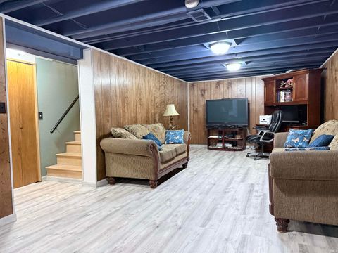 Tiny photo for 53308 Hickory Road, South Bend, IN 46635 (MLS # 202540507)
