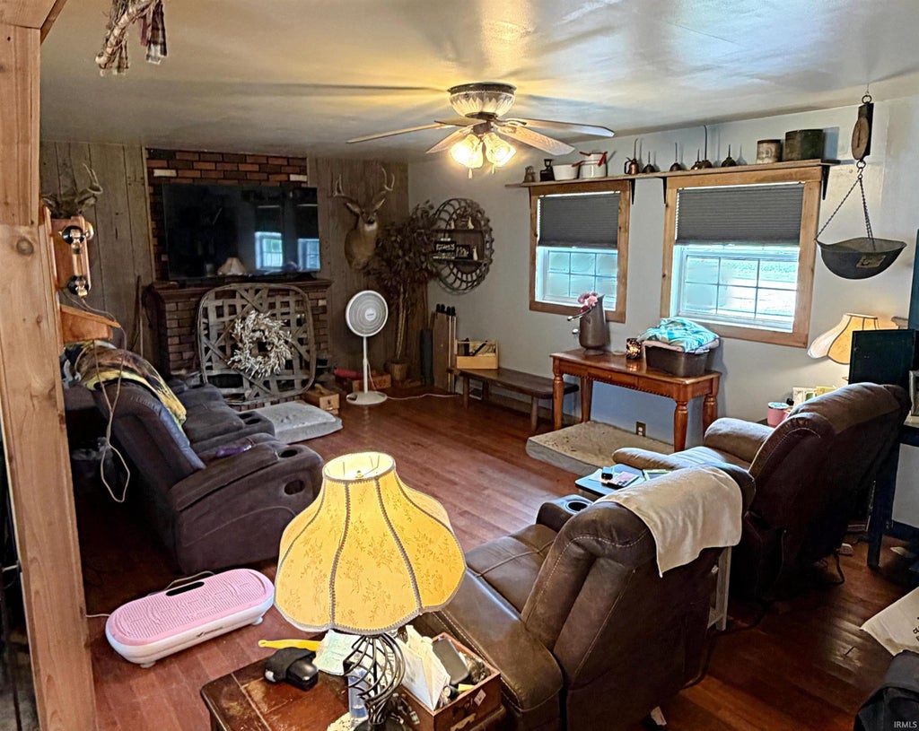 Photo of 5862 E Freelandville Road, Oaktown, IN 47561 (MLS # 202622377)