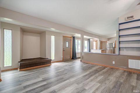 Tiny photo for 2516 Oxford Street, Lafayette, IN 47909 (MLS # 202532593)