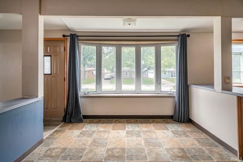 Tiny photo for 2516 Oxford Street, Lafayette, IN 47909 (MLS # 202532593)