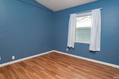 Tiny photo for 2516 Oxford Street, Lafayette, IN 47909 (MLS # 202532593)