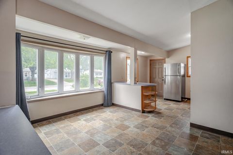 Tiny photo for 2516 Oxford Street, Lafayette, IN 47909 (MLS # 202532593)