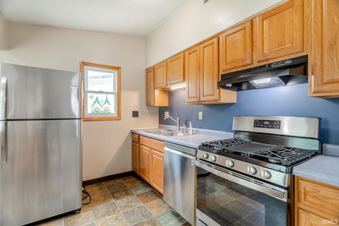 Tiny photo for 2516 Oxford Street, Lafayette, IN 47909 (MLS # 202532593)