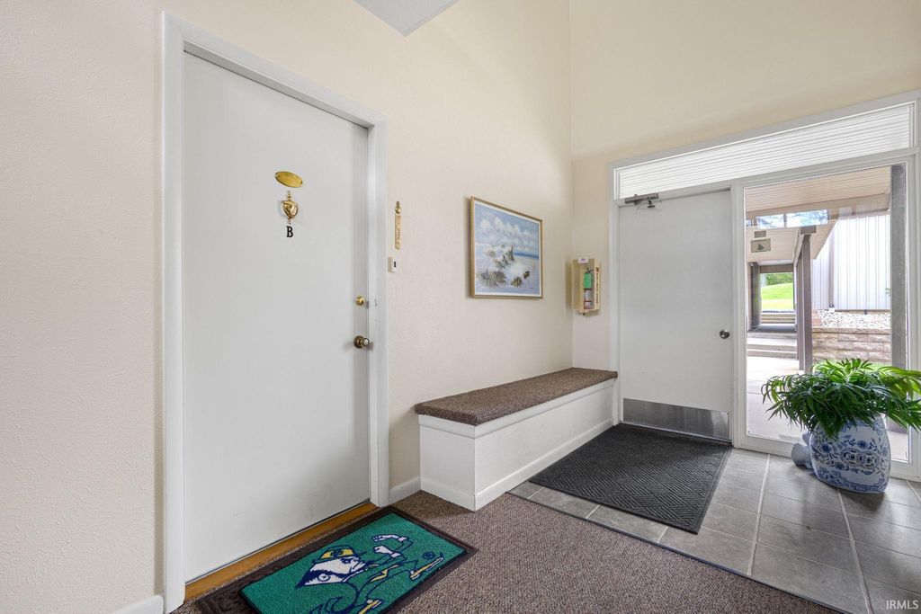 Photo of 1935 New London Court, South Bend, IN 46637 (MLS # 202615648)