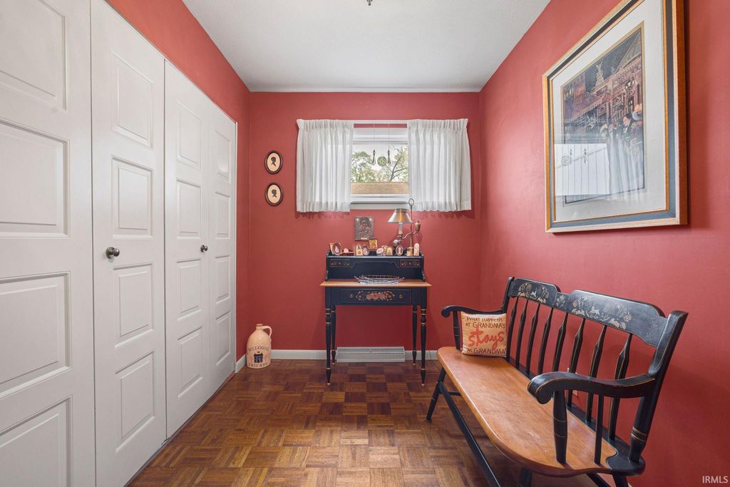 Photo of 1935 New London Court, South Bend, IN 46637 (MLS # 202615648)