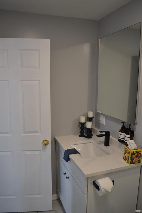 Tiny photo for 10922 N Lower Lake Shore Drive, Monticello, IN 47960 (MLS # 202616430)