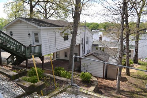 Tiny photo for 10922 N Lower Lake Shore Drive, Monticello, IN 47960 (MLS # 202616430)
