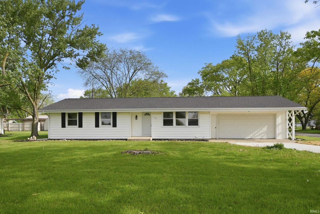 Photo of 1105 W Main Street, Berne, IN 46711 (MLS # 202616321)