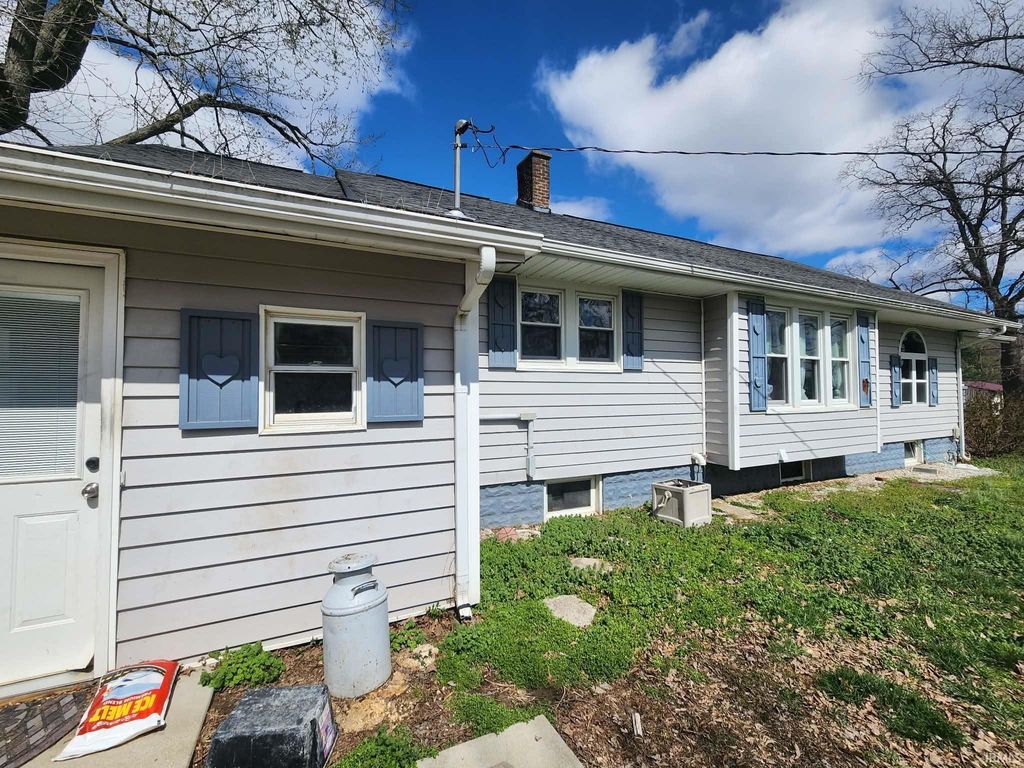 Photo of 1913 S 1200 East Road, Oakland City, IN 47660 (MLS # 202609012)