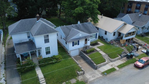 Tiny photo for 713 W Queen Street, Muncie, IN 47303 (MLS # 202611673)