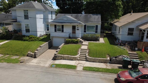 Tiny photo for 713 W Queen Street, Muncie, IN 47303 (MLS # 202611673)