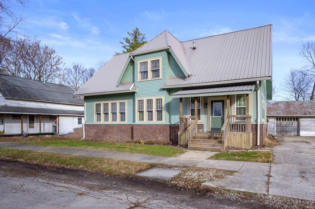 Photo of 4 W Henley Street, Carthage, IN 46115 (MLS # 202547688)