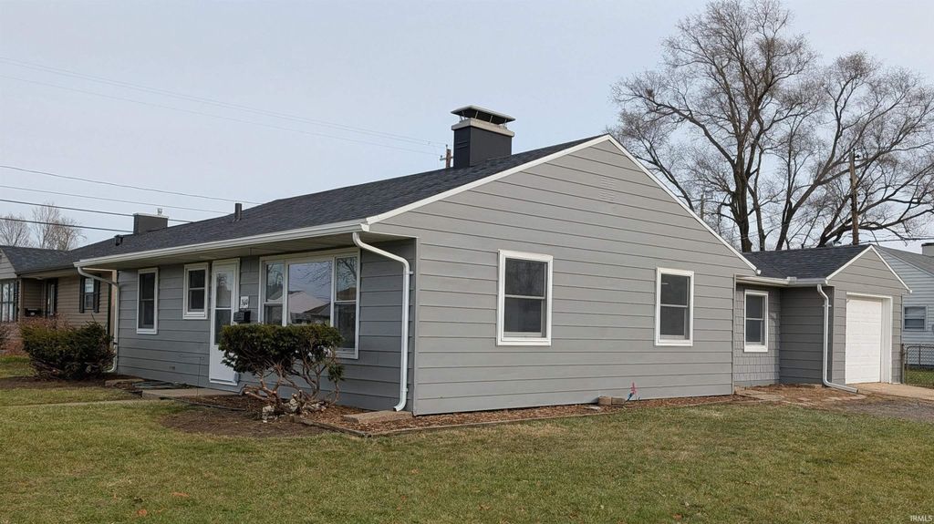 Photo of 3610 S Saint Joseph Street, South Bend, IN 46614 (MLS # 202549639)