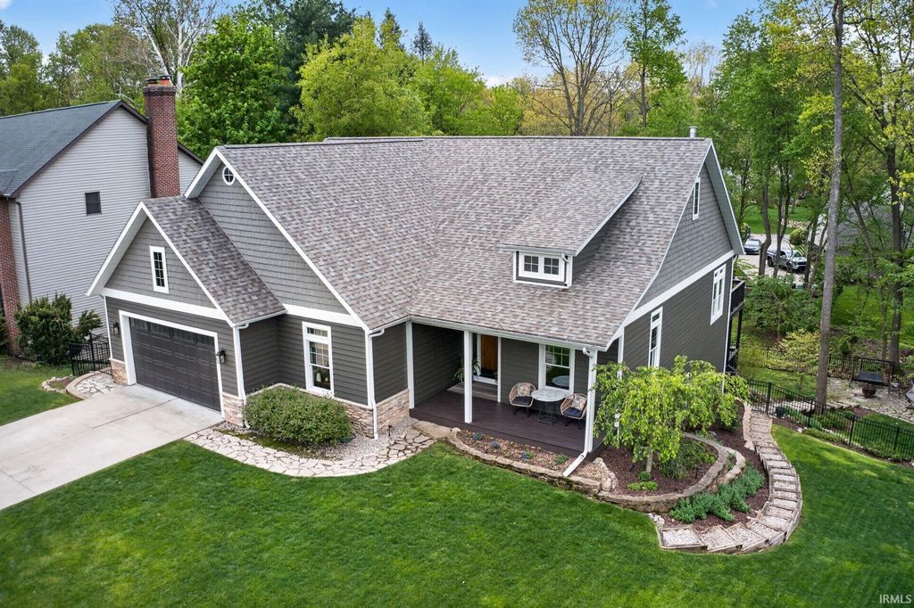 Photo of 2103 Foxboro Court, Mishawaka, IN 46545 (MLS # 202617150)