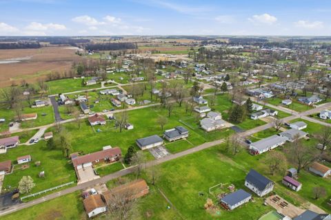 Tiny photo for 1200 W Perkins Street, Hartford City, IN 47348 (MLS # 202611150)