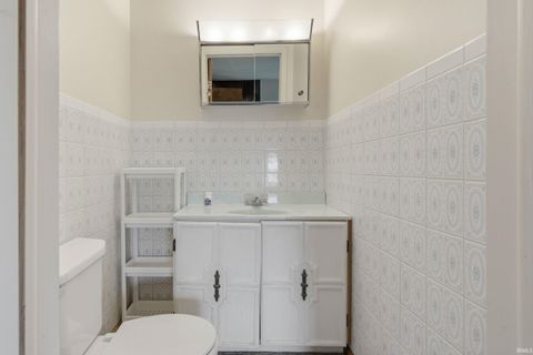 Tiny photo for 1200 W Perkins Street, Hartford City, IN 47348 (MLS # 202611150)